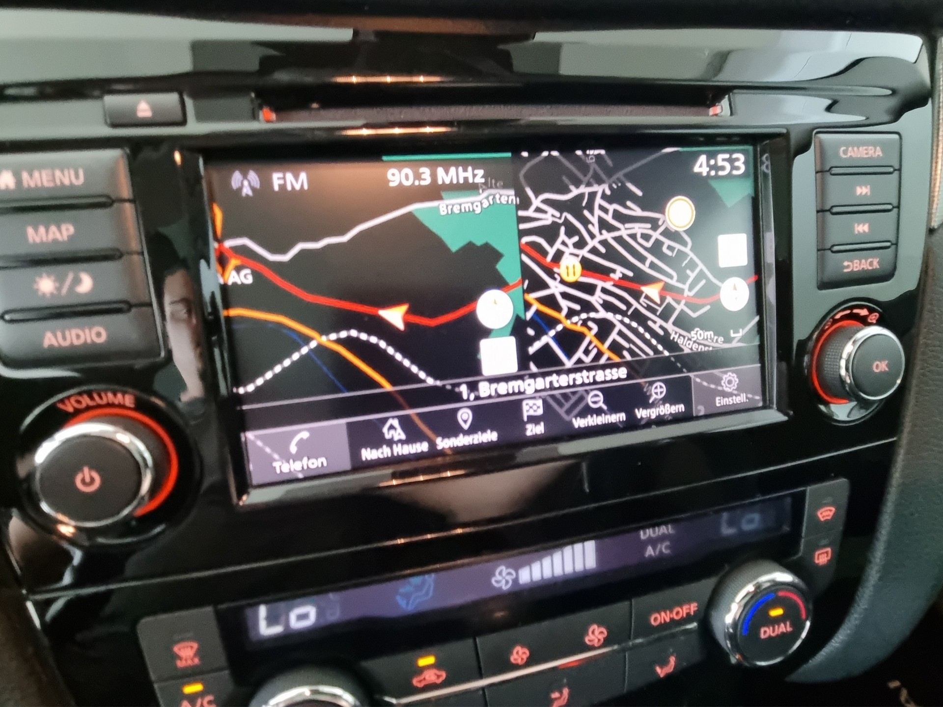 NISSAN Qashqai 1.3 DIG-T 160 Acenta-image-13