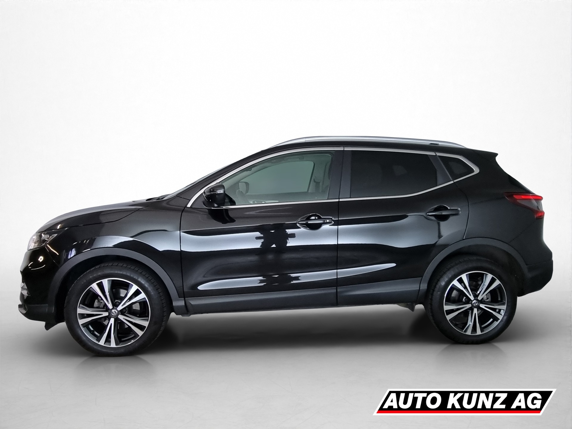 NISSAN Qashqai 1.3 DIG-T 160 Acenta-image-2