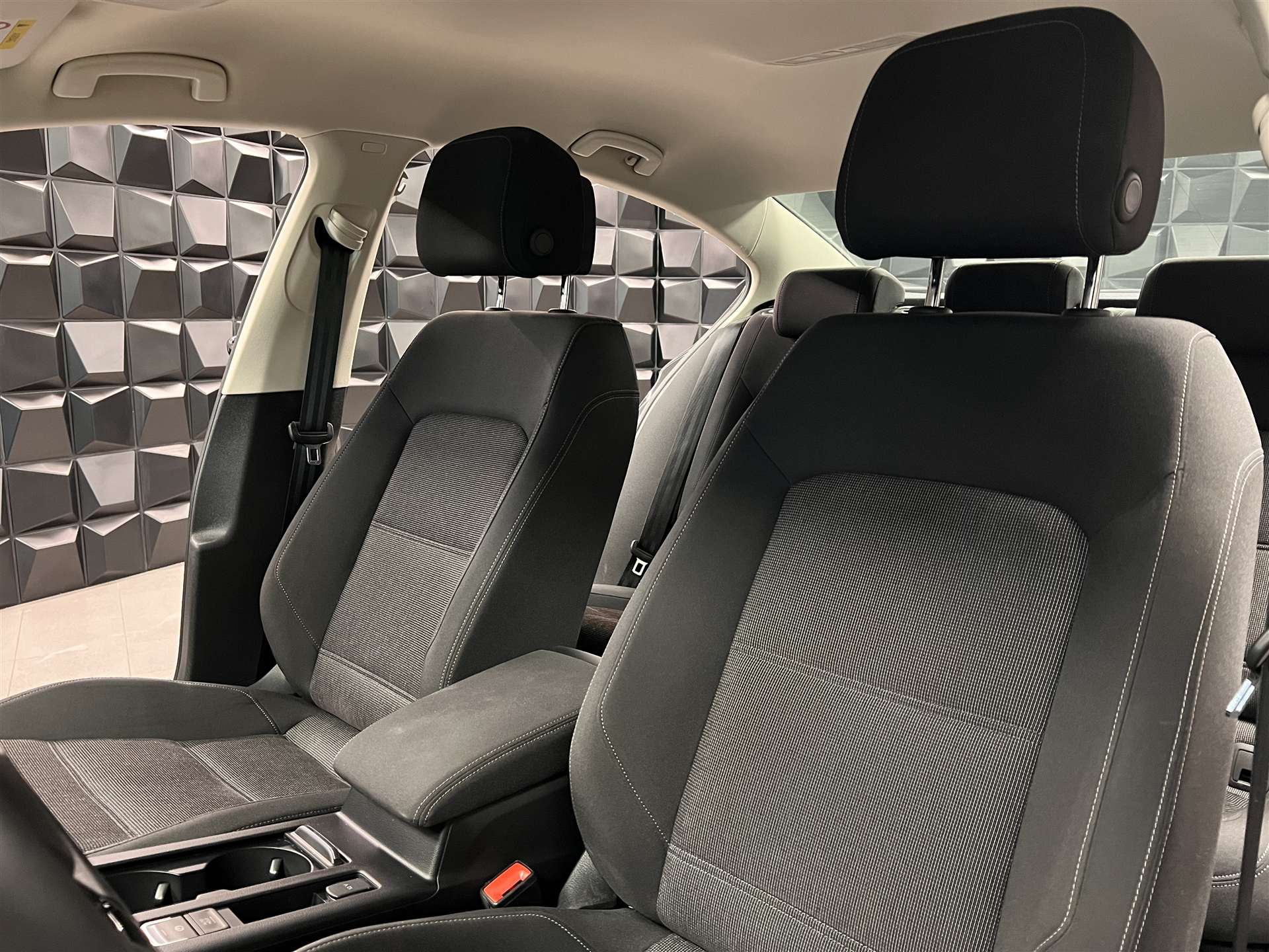 VW Passat 1.4 TSI ACT BMT Comfortline DSG-image-8