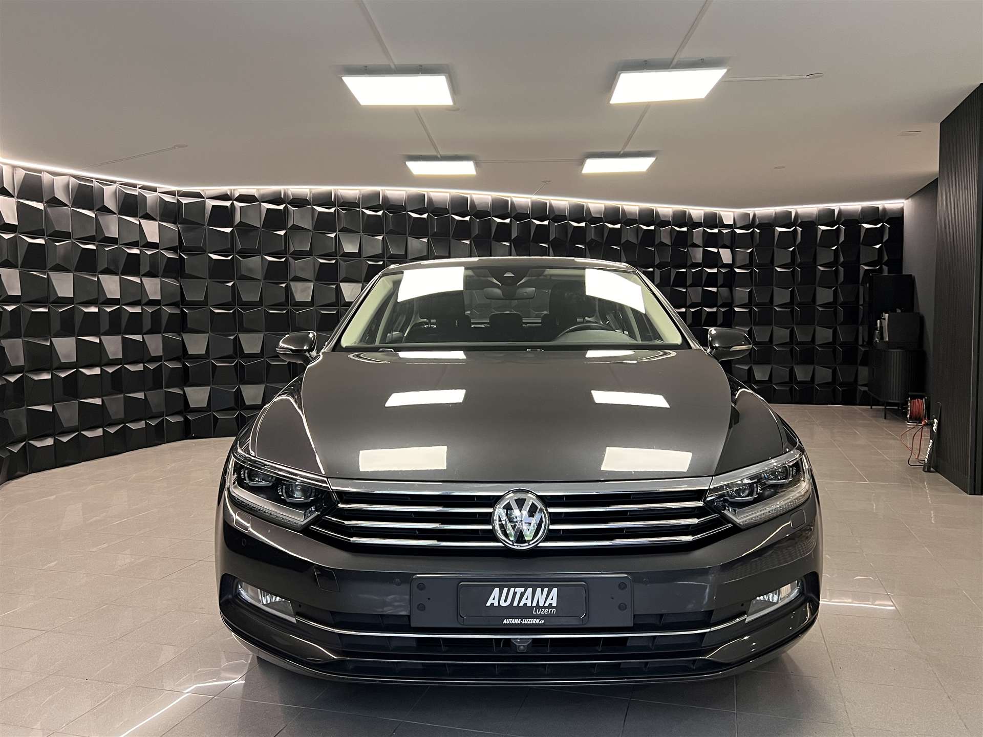 VW Passat 1.4 TSI ACT BMT Comfortline DSG-showroom-element-3