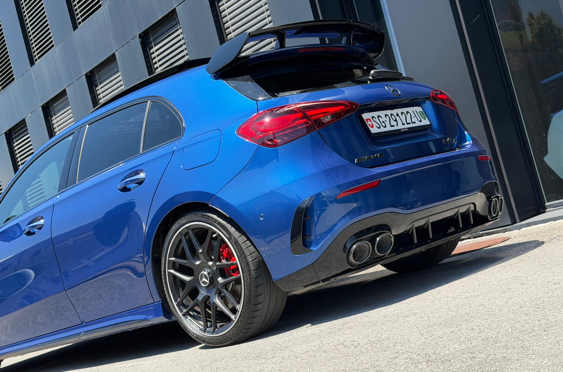 MERCEDES-BENZ A AMG 45 S 4Matic+ ♦️EDITION 1*AMG Plus* NP 106`430.-♦️-showroom-element-3