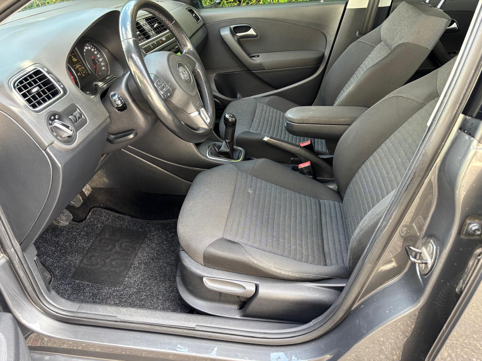 VW Polo 1.2 TSI Comfortline-image-8