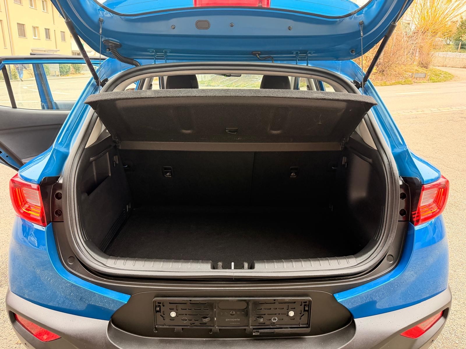 KIA Stonic 1.0 T-GDI Power DCT-image-10