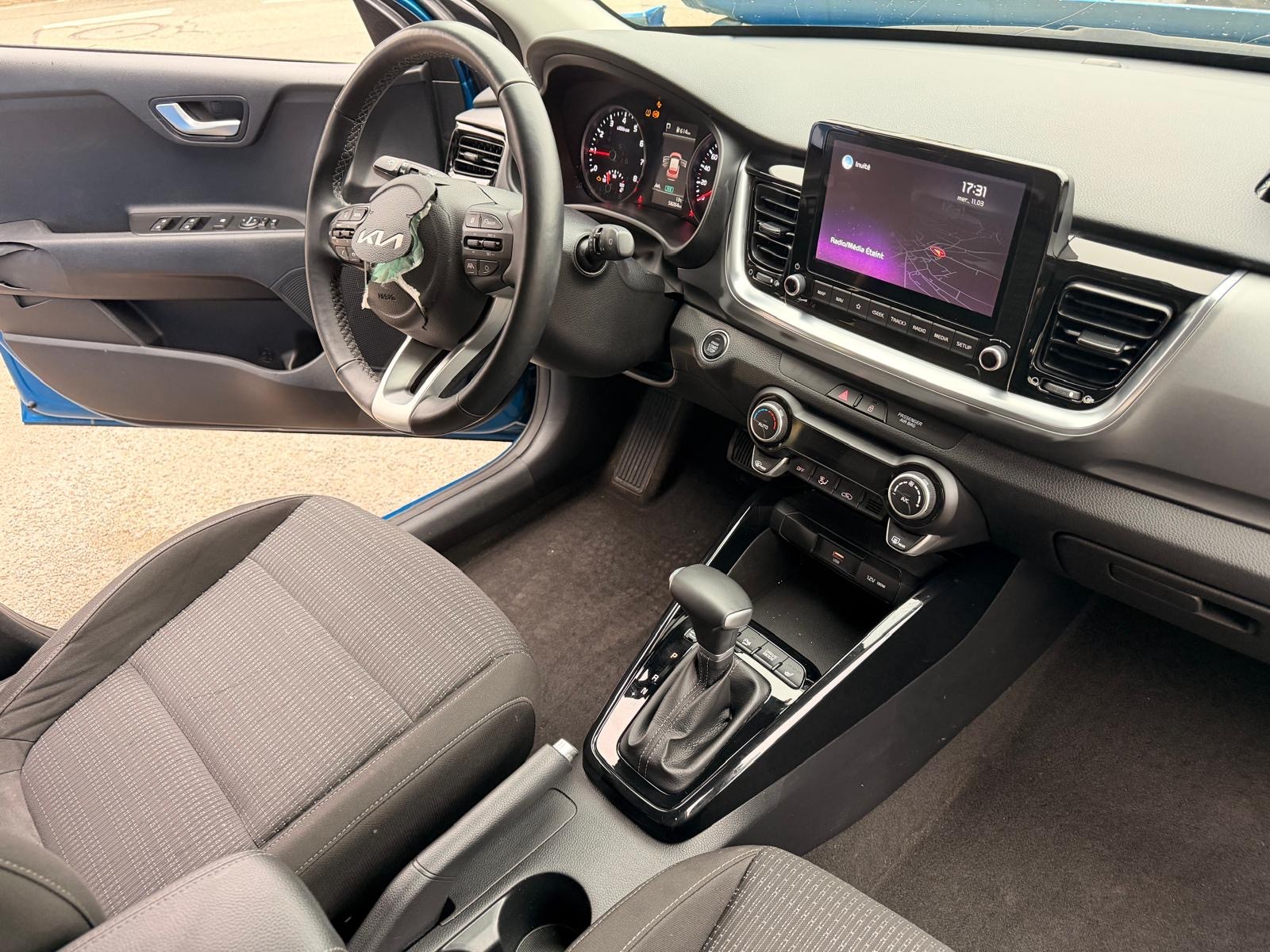 KIA Stonic 1.0 T-GDI Power DCT-image-13
