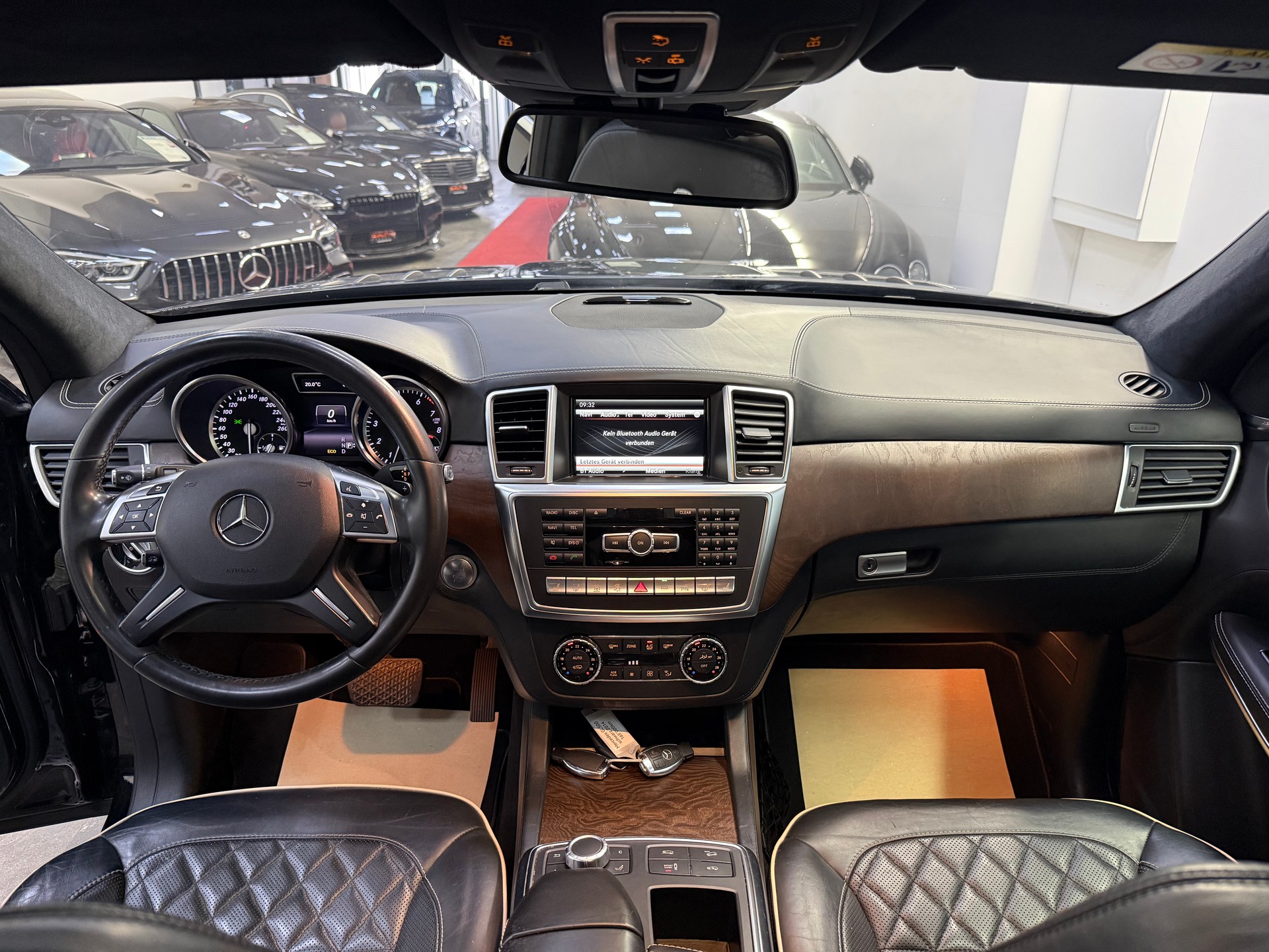 MERCEDES-BENZ GL 500 4Matic 7G-Tronic-image-16