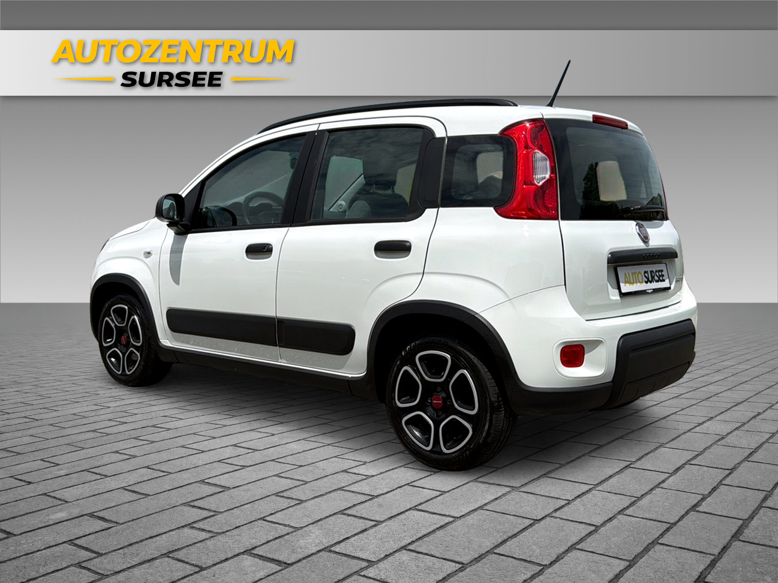 FIAT Panda 1.0 Hybrid City Life-image-4