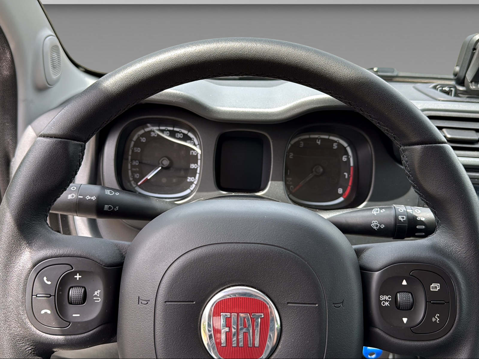 FIAT Panda 1.0 Hybrid City Life-image-18