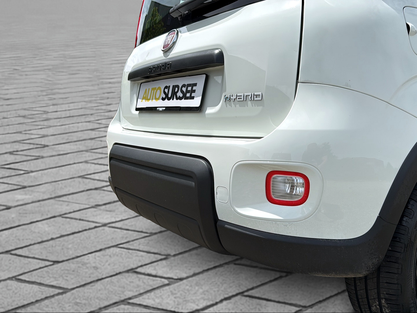 FIAT Panda 1.0 Hybrid City Life-image-8