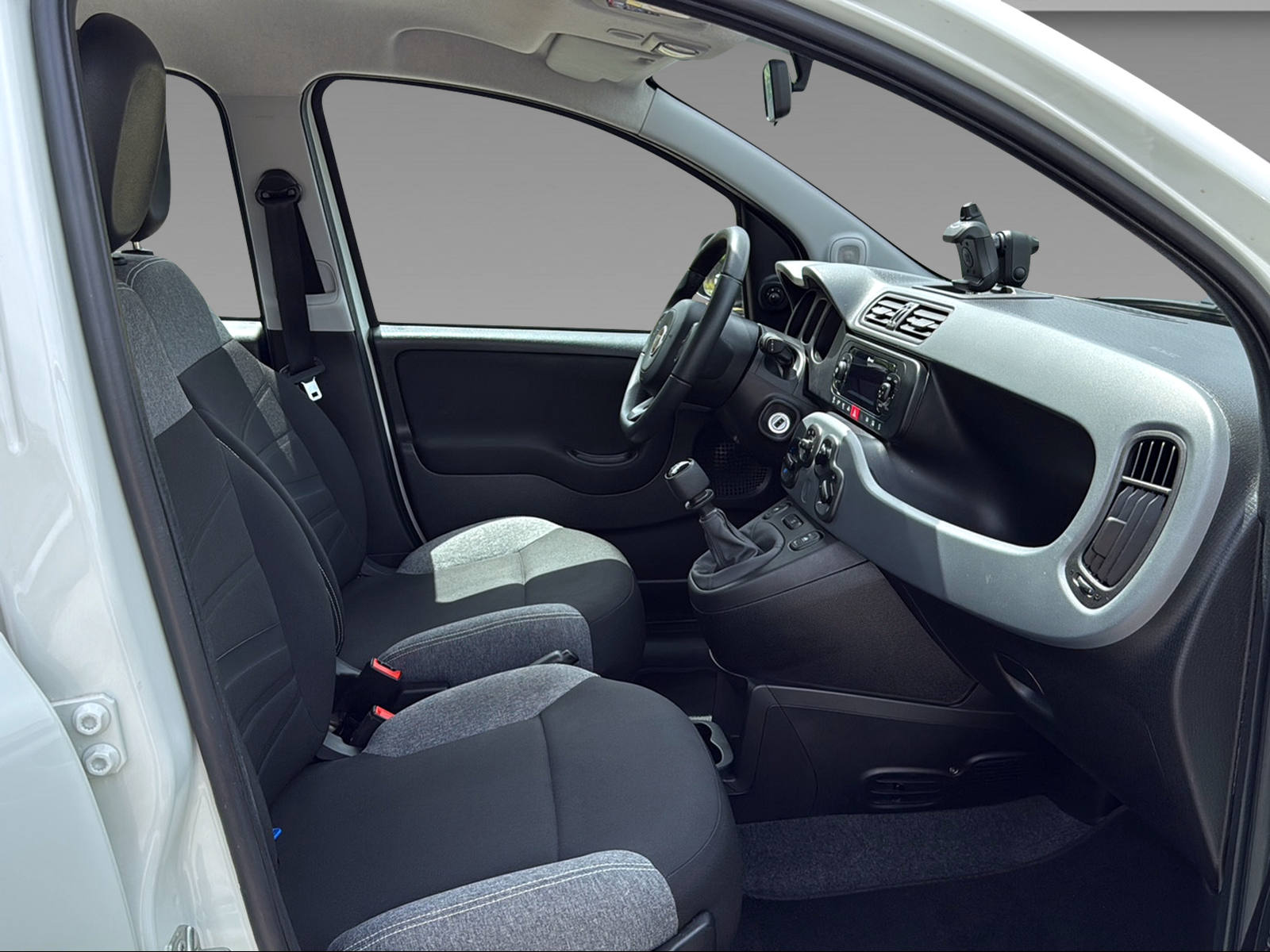 FIAT Panda 1.0 Hybrid City Life-image-20