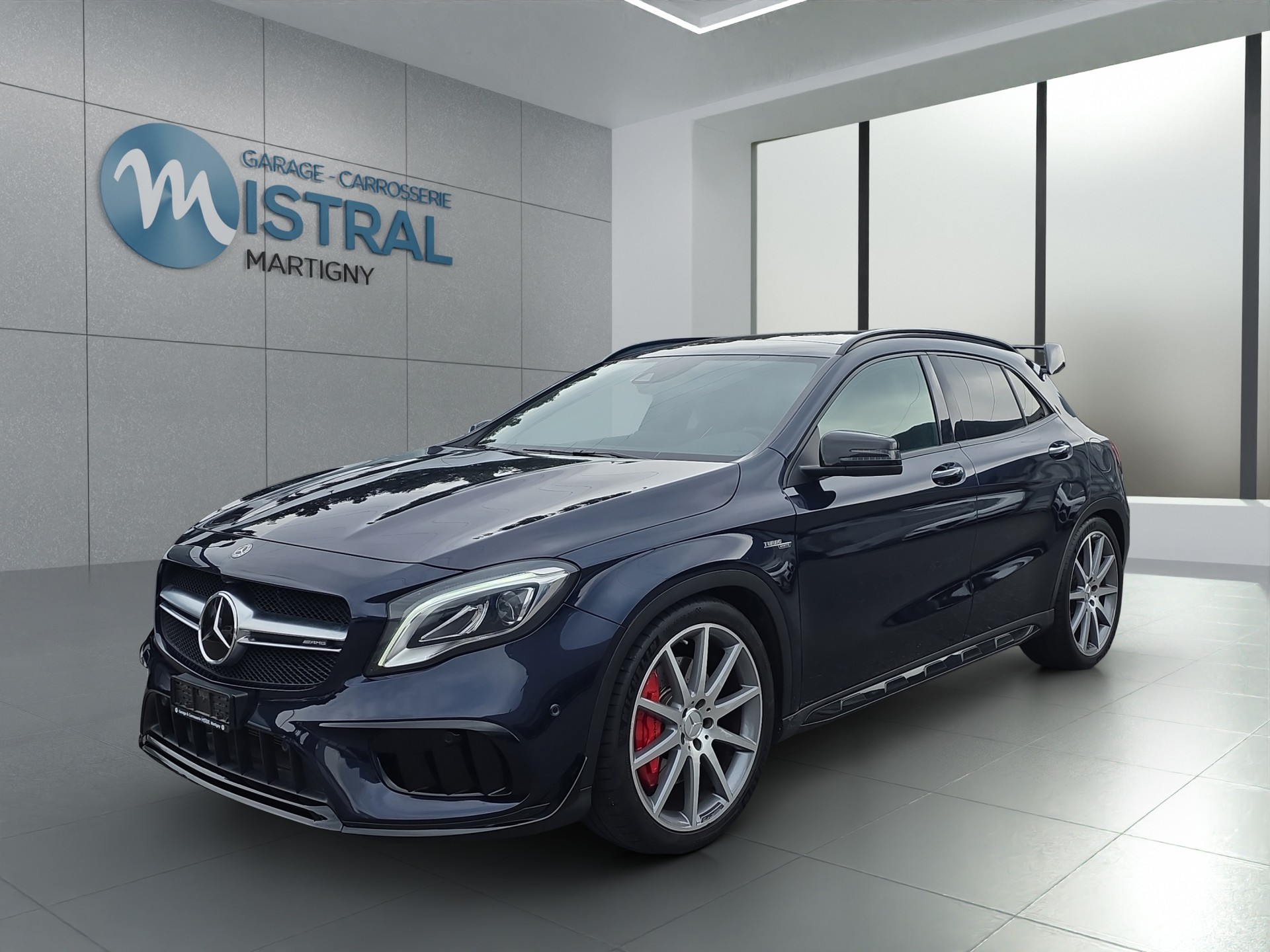 MERCEDES-BENZ GLA 45 AMG 4m