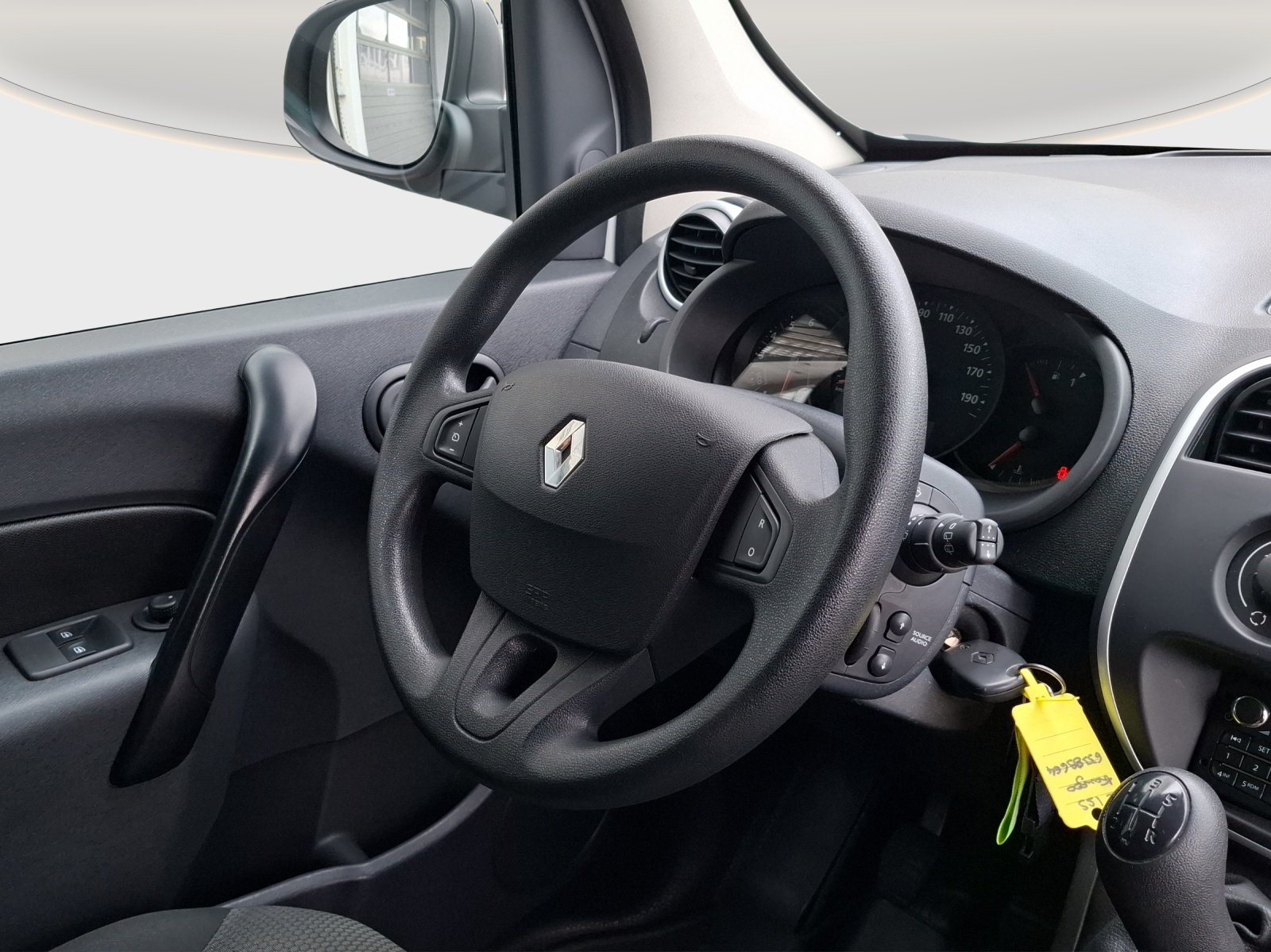 RENAULT Kangoo Medium dCi 90 ENERGY Business // Anhängerkupplung // 3-Plätzer-image-14