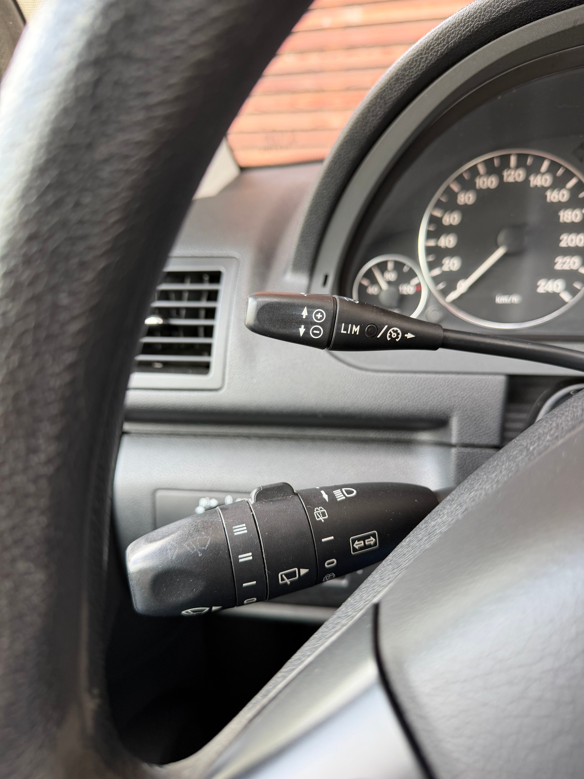 MERCEDES-BENZ A 170 Elégance Edition A-image-8