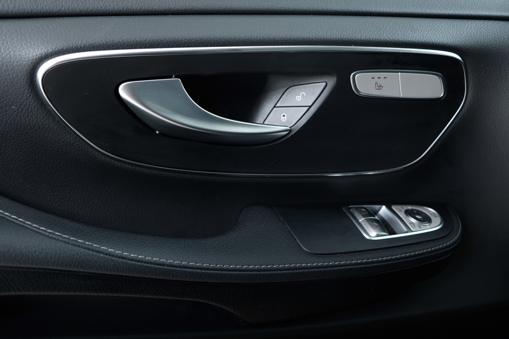 MERCEDES-BENZ V 250 d lang Avantgarde 4Matic G-Tronic-image-9