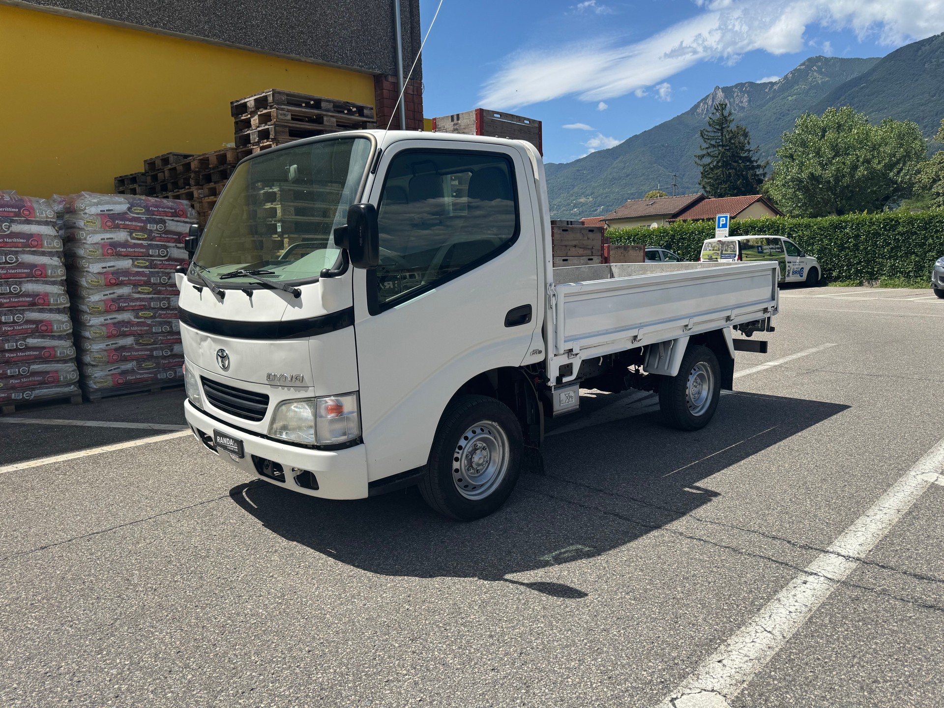 TOYOTA Dyna 100 2.5 D-4D