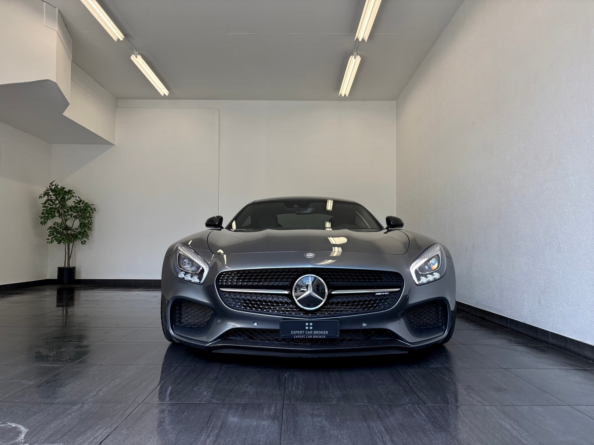 MERCEDES-BENZ AMG GT Speedshift DCT-showroom-element-3