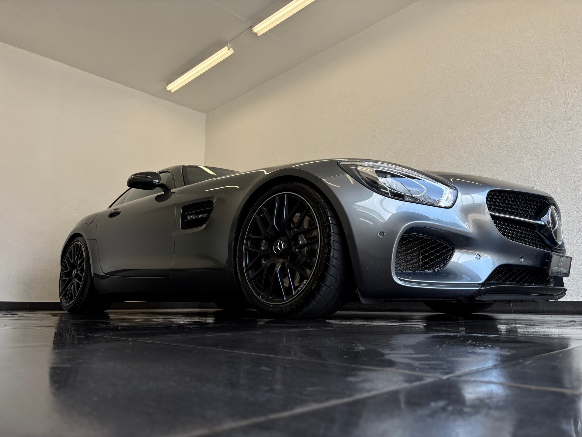 MERCEDES-BENZ AMG GT Speedshift DCT-showroom-element-2