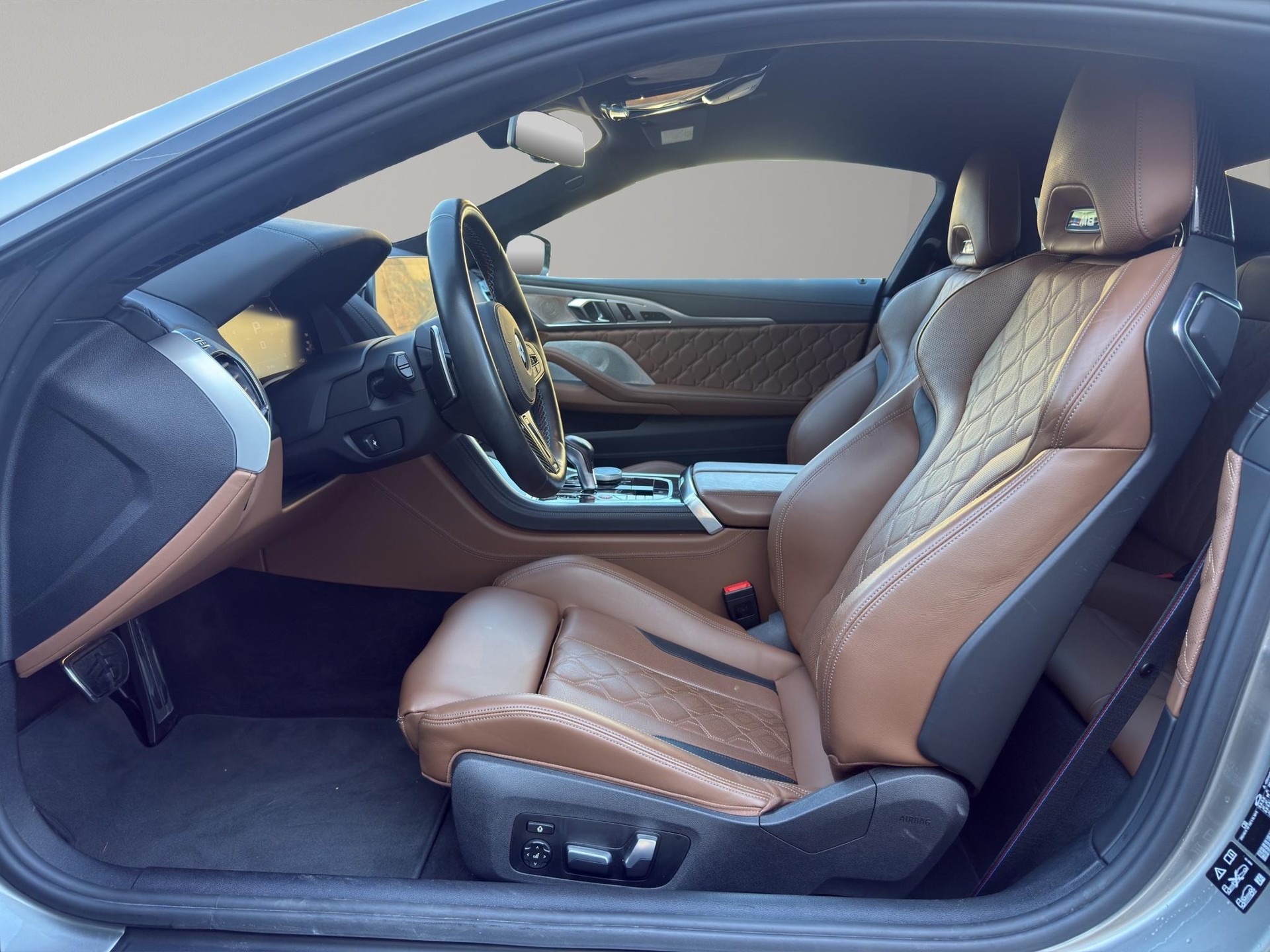 BMW M8 Competition xDrive Coupé-showroom-element-1