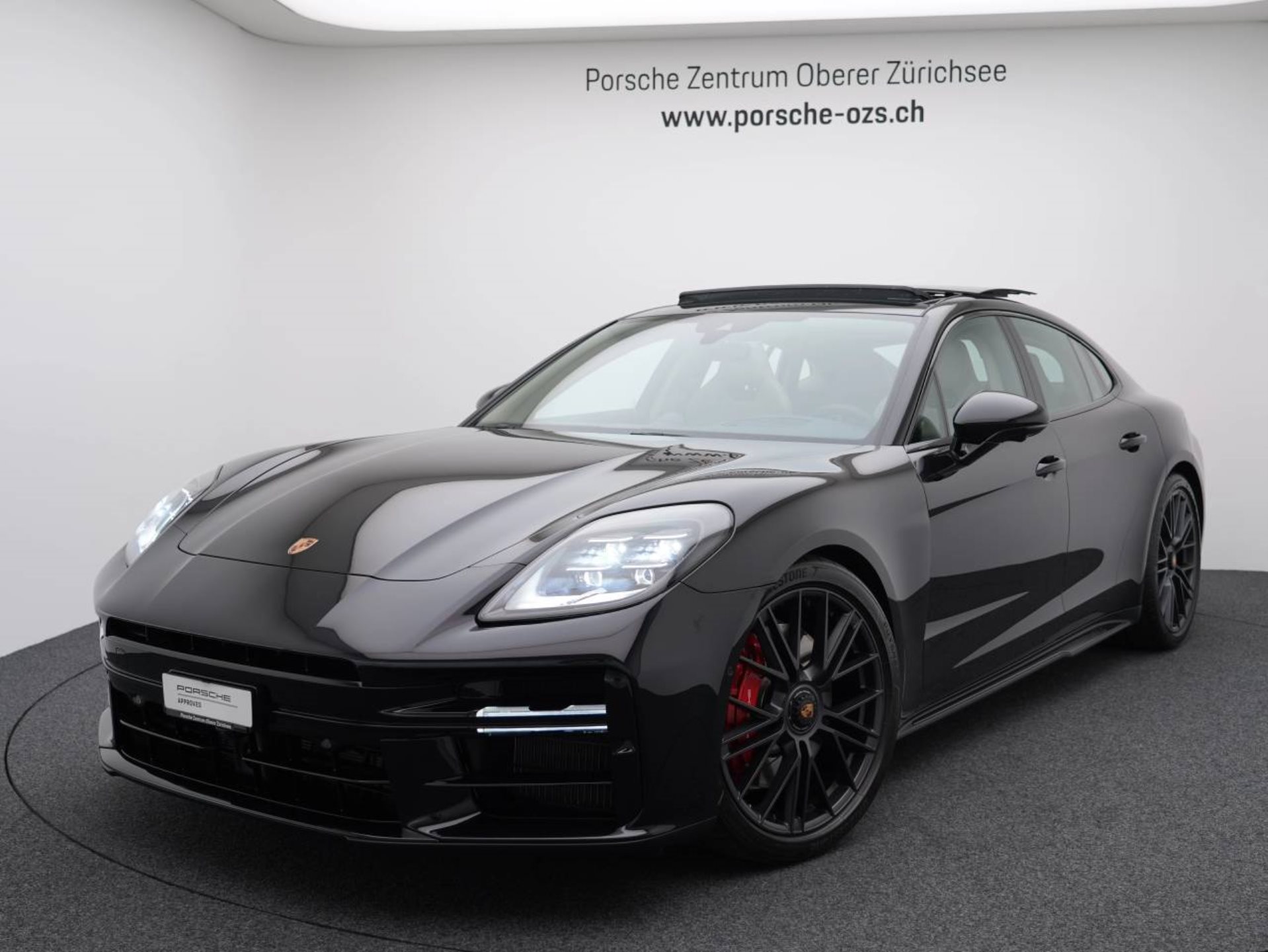 PORSCHE Panamera GTS