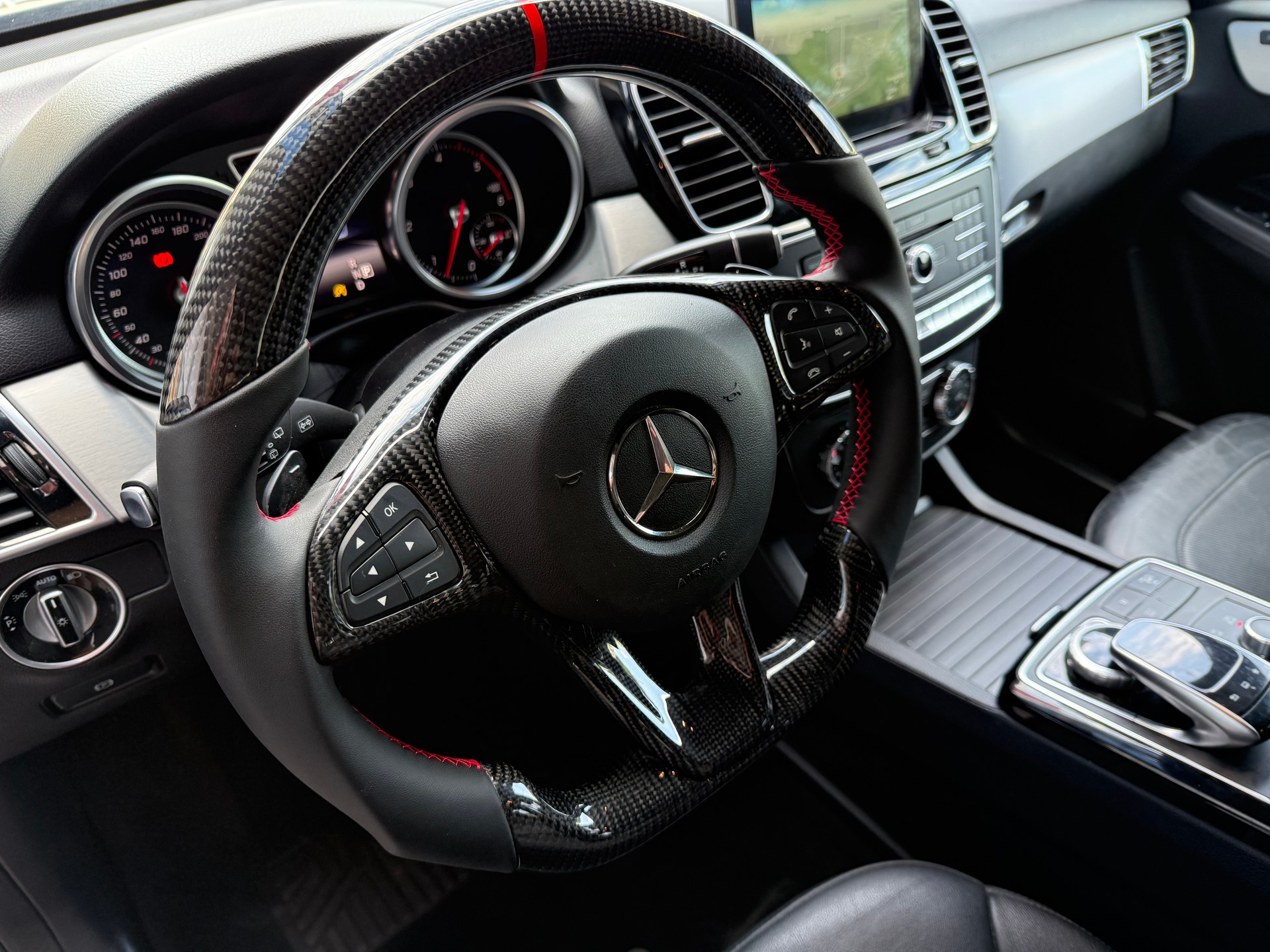 MERCEDES-BENZ GLE 350 d 4Matic 9G-Tronic-image-12