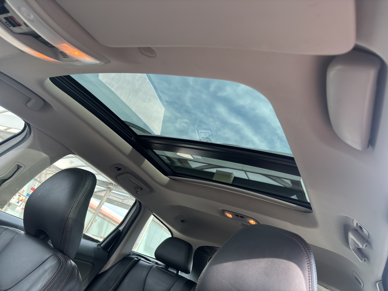 VOLVO XC60 2.4 D4 Summum AWD S/S-image-14