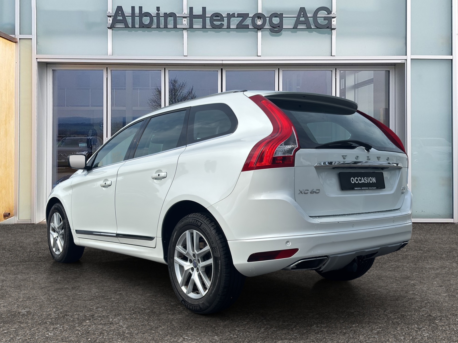 VOLVO XC60 2.4 D4 Summum AWD S/S-showroom-element-2