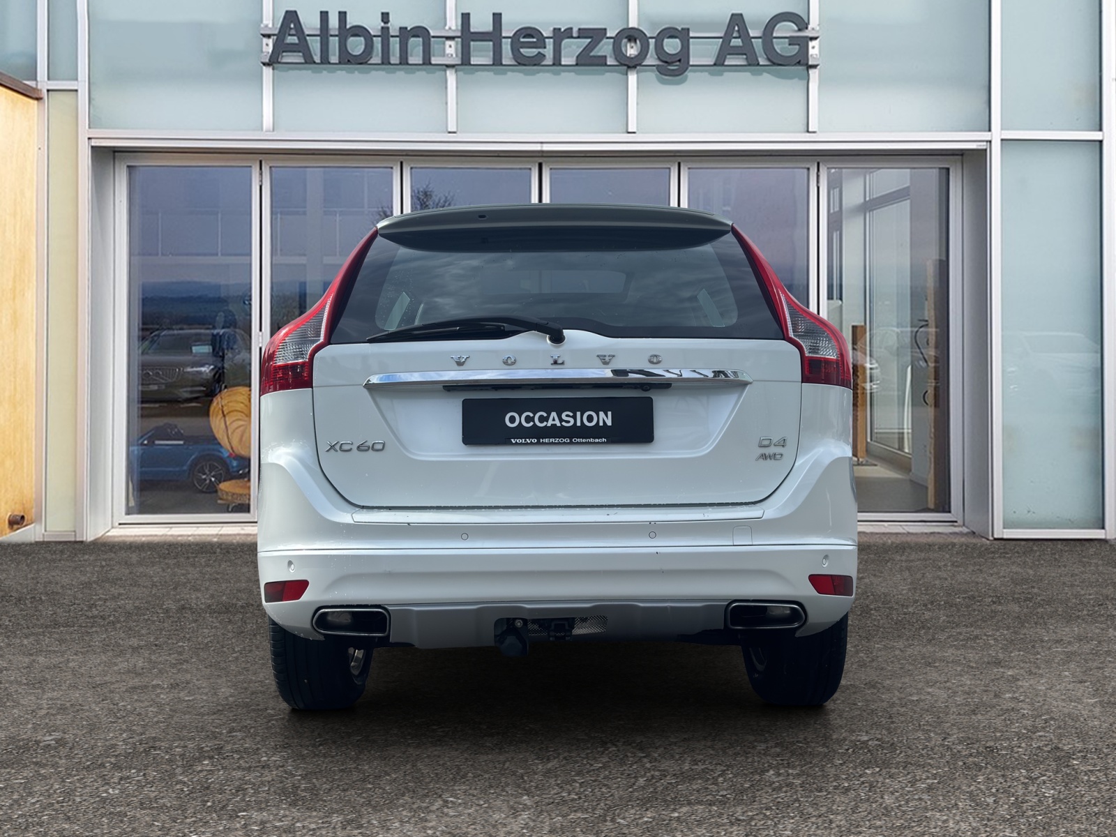 VOLVO XC60 2.4 D4 Summum AWD S/S-image-5