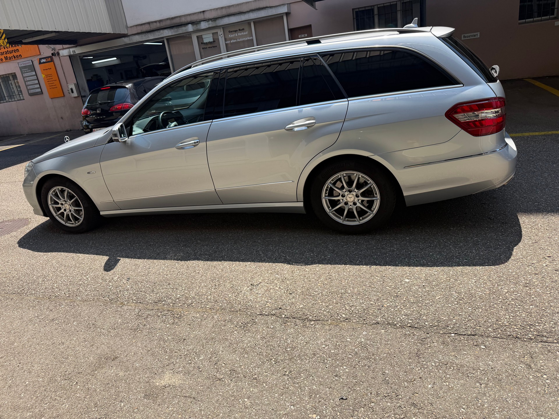 MERCEDES-BENZ E 200 CGI BlueEfficiency-image-7