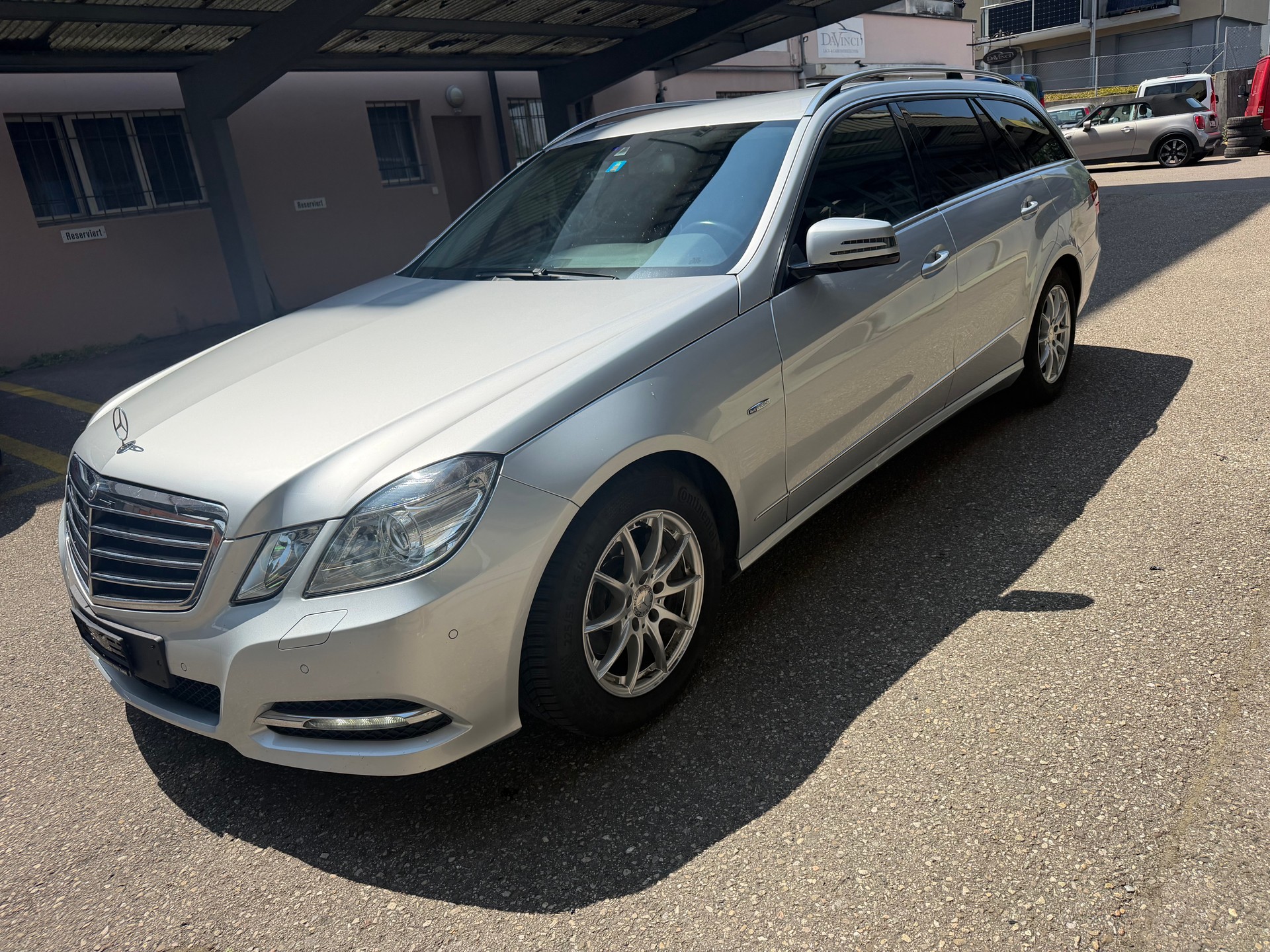 MERCEDES-BENZ E 200 CGI BlueEfficiency-image-5