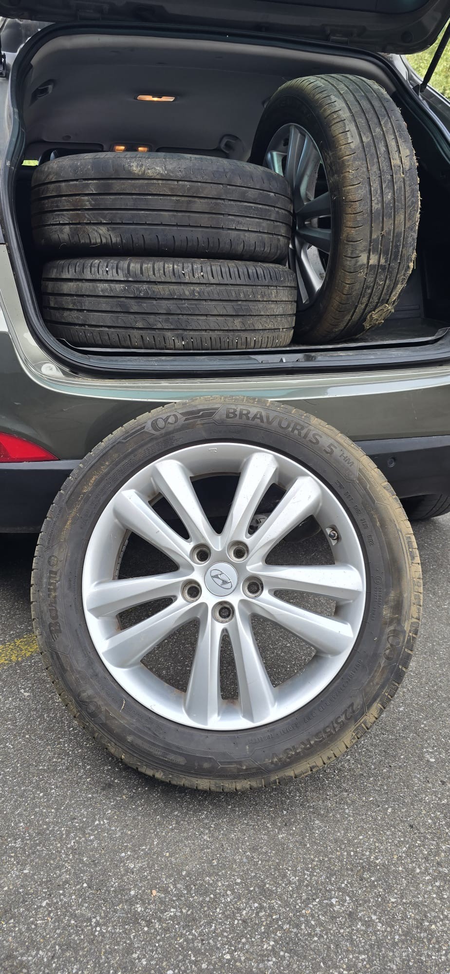 HYUNDAI iX 35 2.0 CRDi Style 4WD Automatic-image-6
