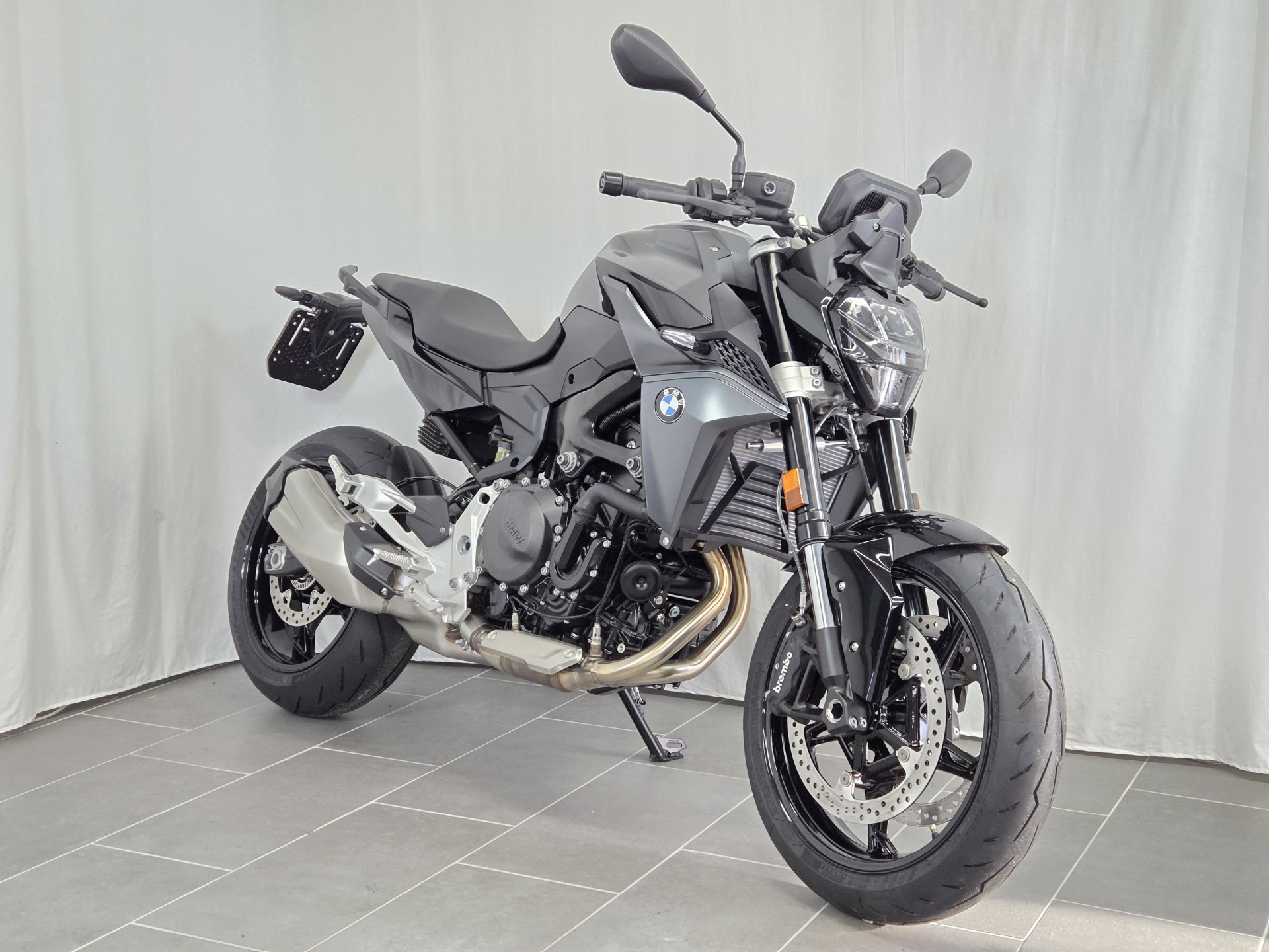 BMW F 900 R A2 Triple Black-image-1