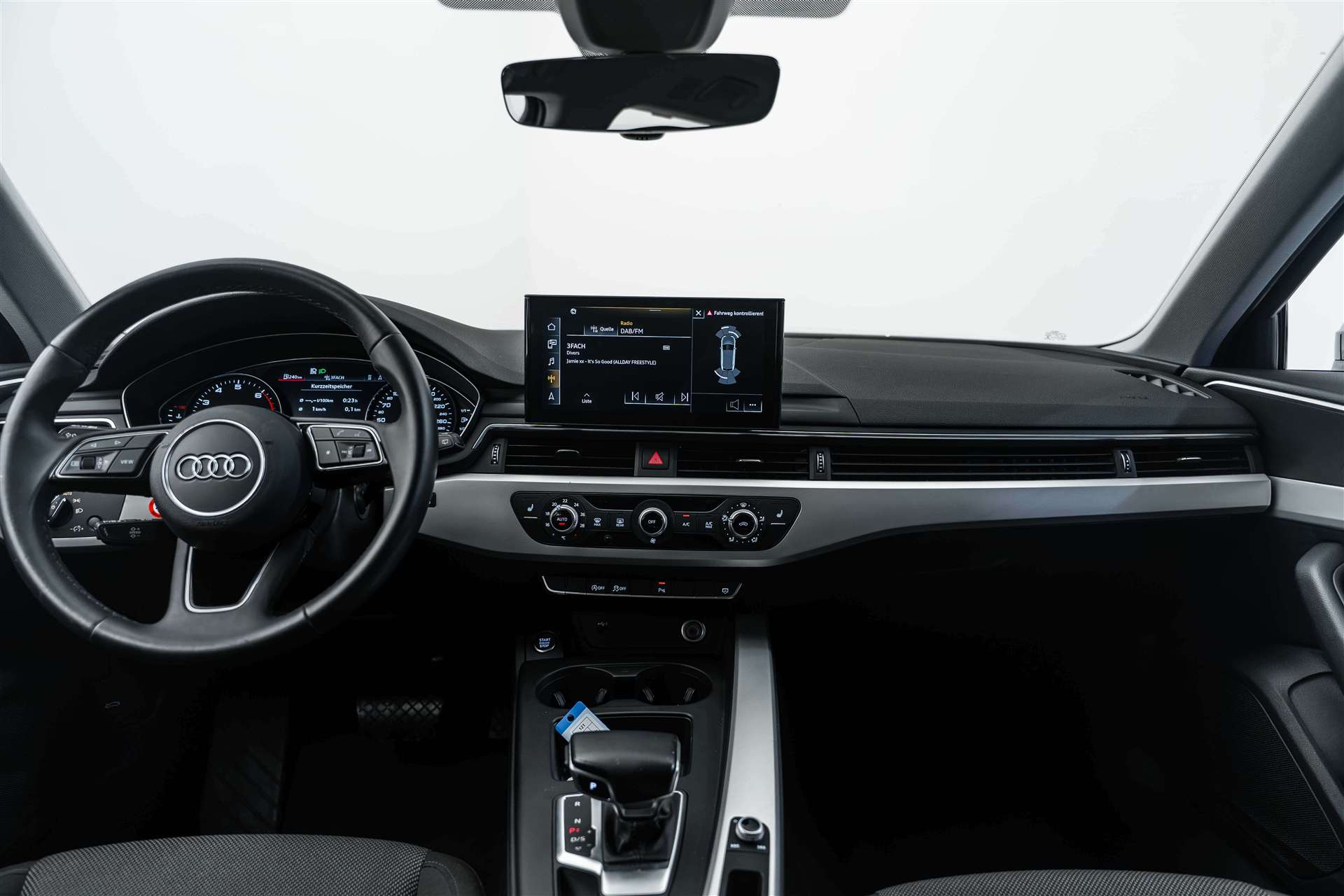AUDI A4 Avant 35 TFSI S-tronic-image-8