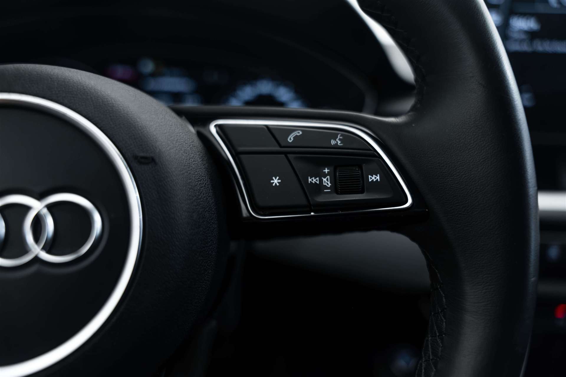 AUDI A4 Avant 35 TFSI S-tronic-image-15