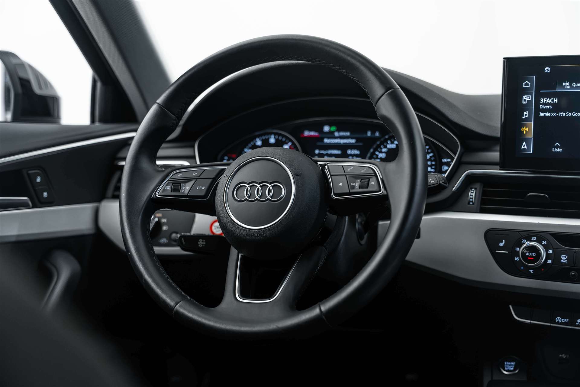 AUDI A4 Avant 35 TFSI S-tronic-image-9