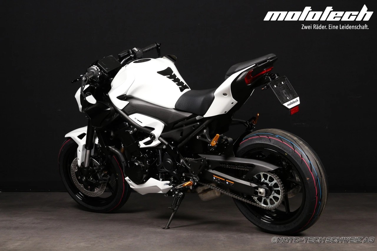 KAWASAKI Z 900 STAGE 1 (35/70kW) PEARL WHITE EDITION-image-2