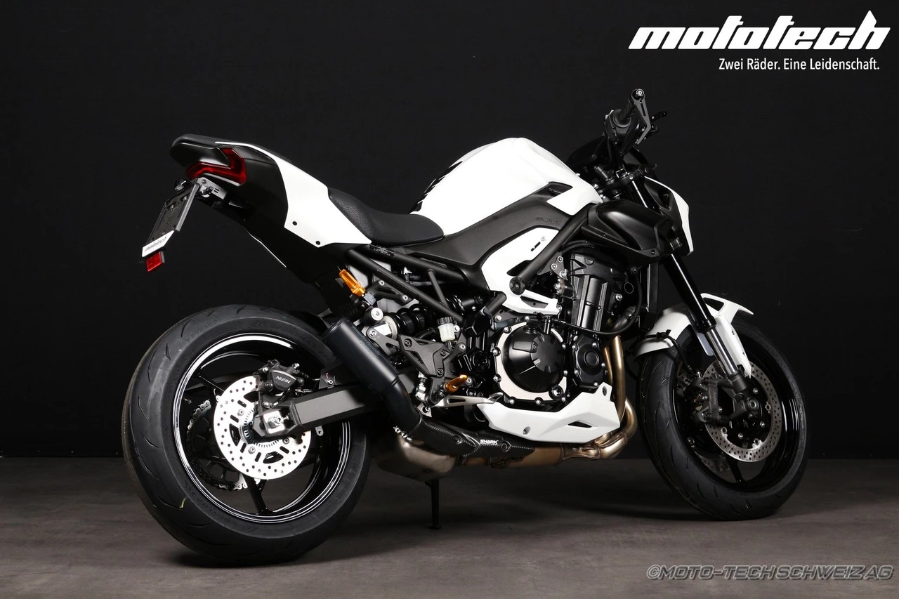 KAWASAKI Z 900 STAGE 1 (35/70kW) PEARL WHITE EDITION-image-1