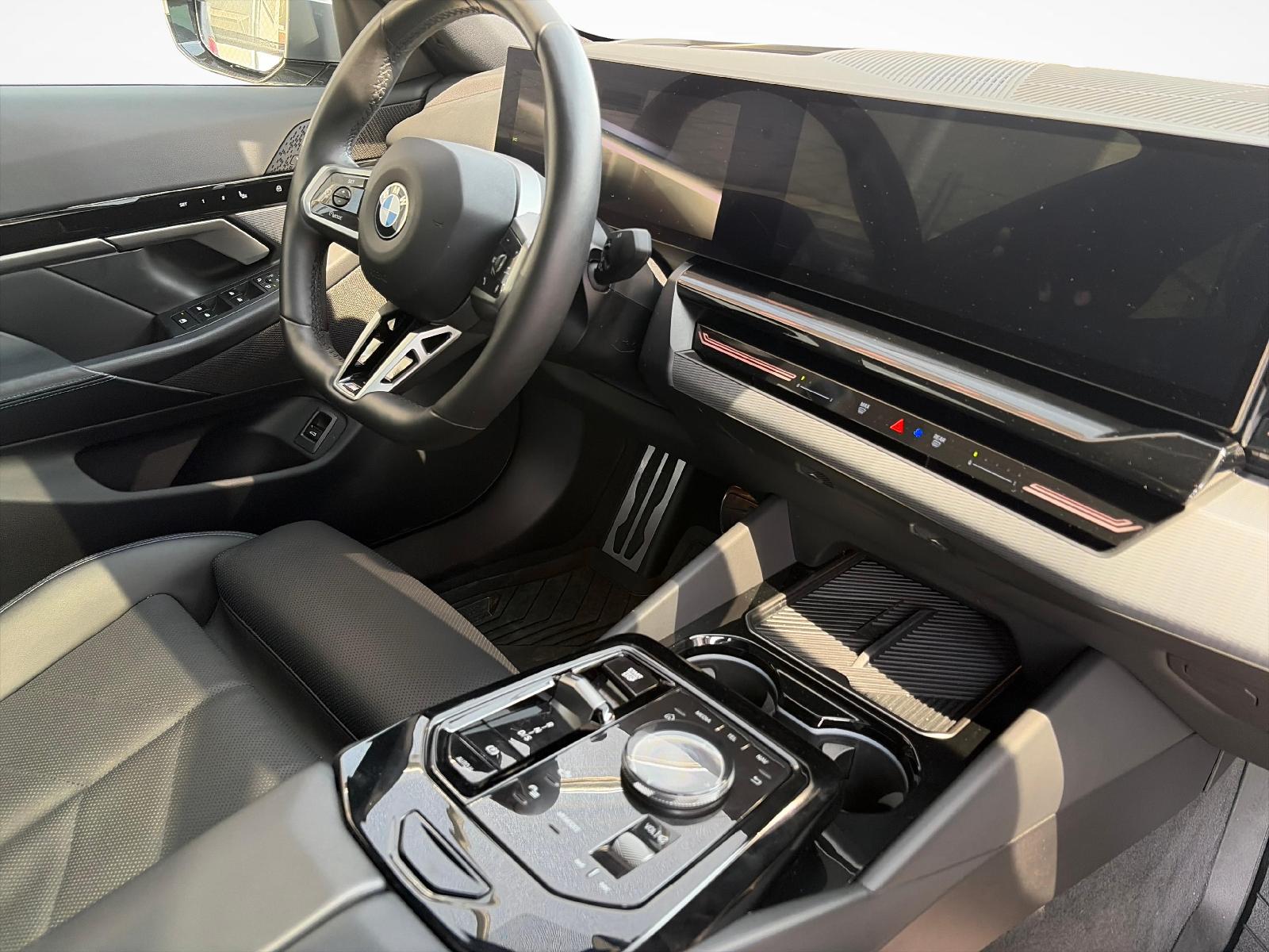 BMW 520d xDrive-image-19