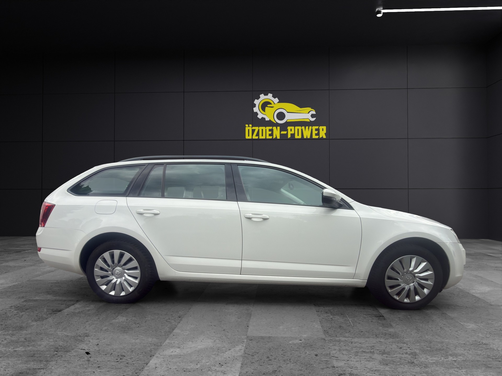 SKODA Octavia Combi 1.4 TSI Ambition *SPEZIALPREIS*-showroom-element-3