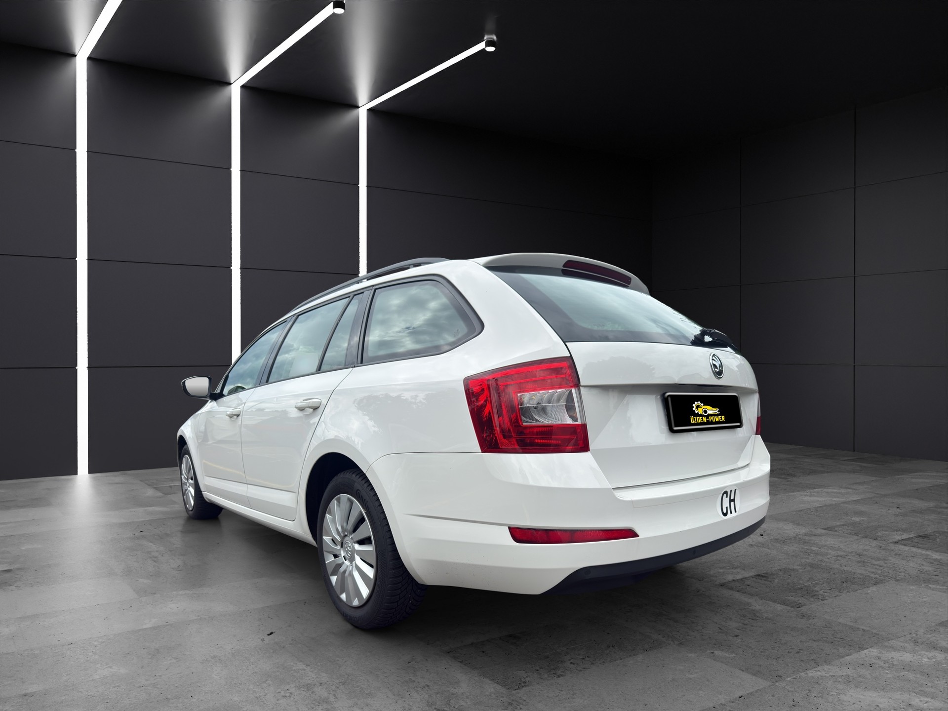 SKODA Octavia Combi 1.4 TSI Ambition *SPEZIALPREIS*-image-5