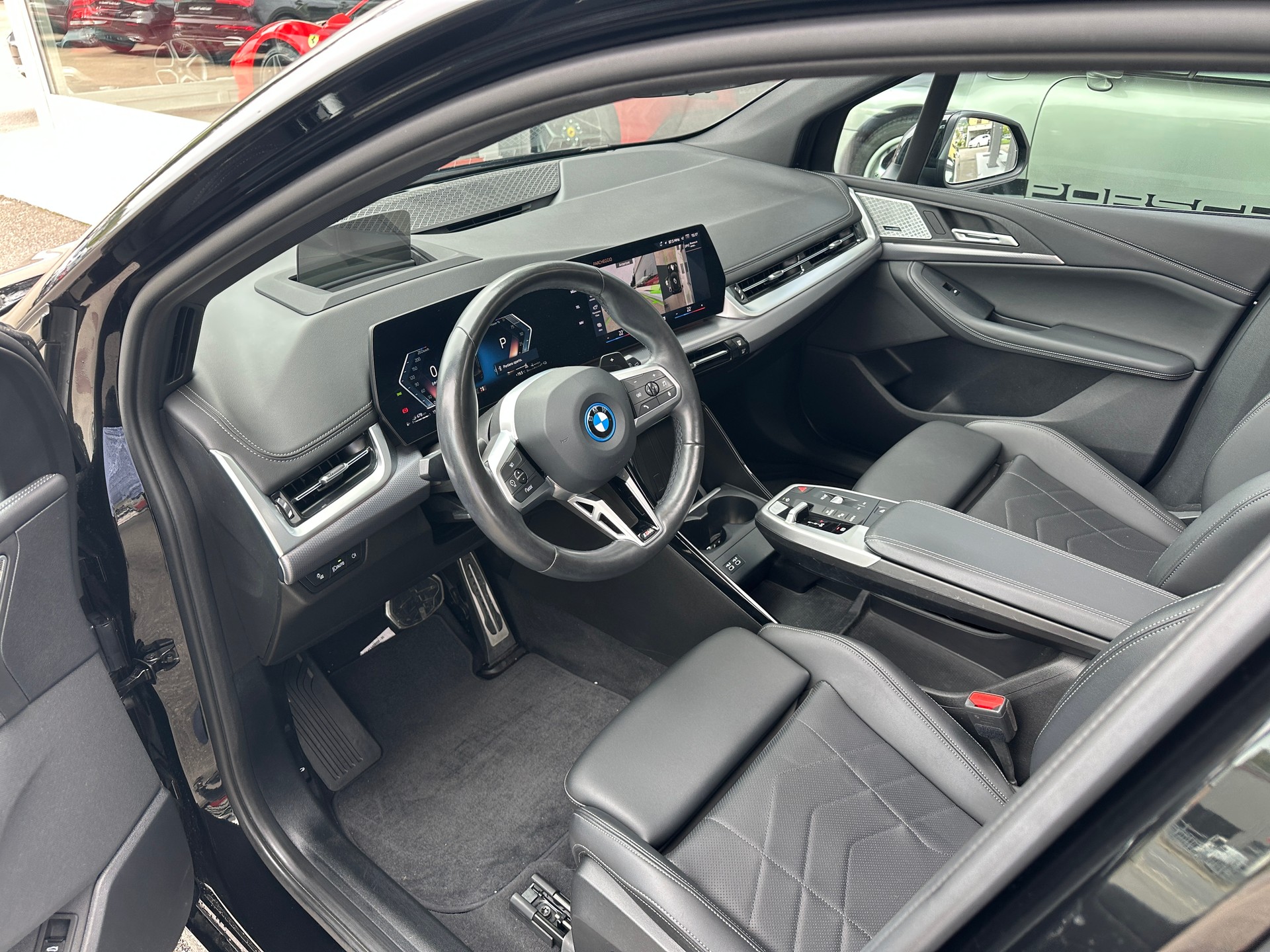 BMW 225e xDrive Active Tourer M Sport-showroom-element-2