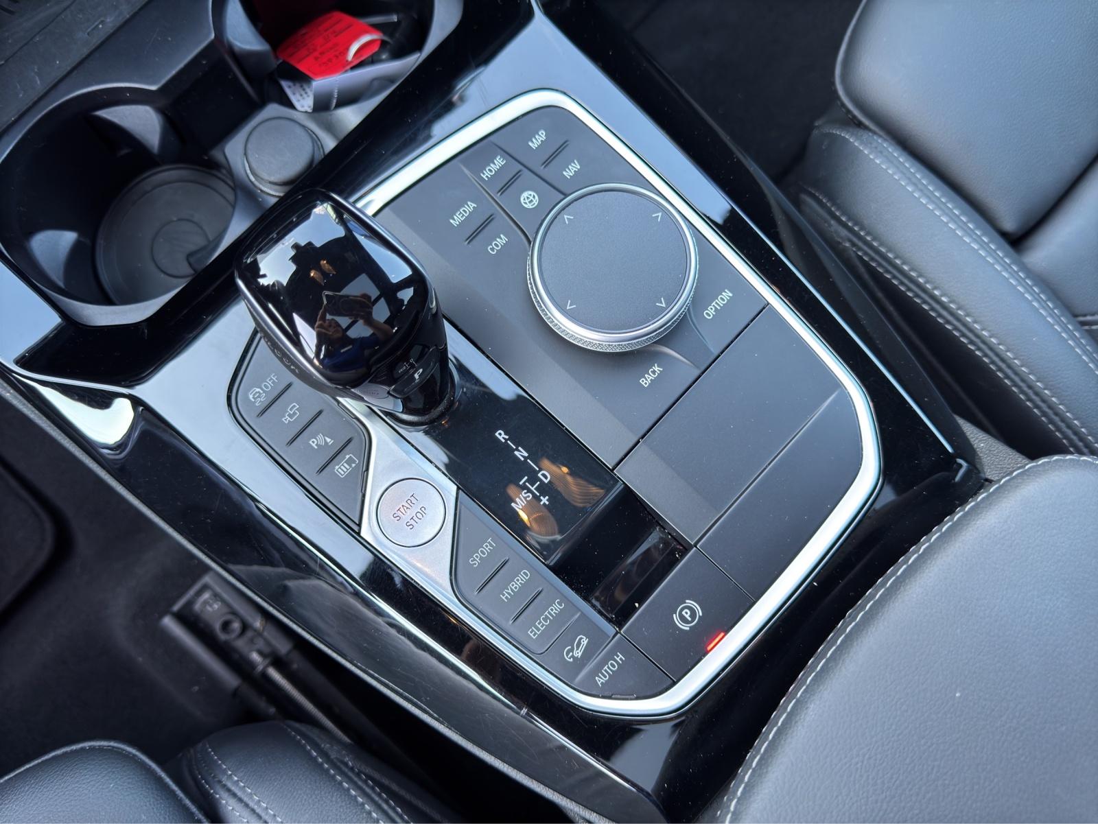 BMW X3 30e xDrive-image-19