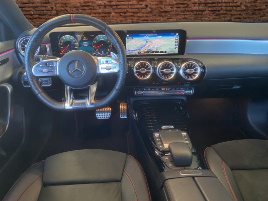 MERCEDES-BENZ A 35 AMG 4Matic-image-9