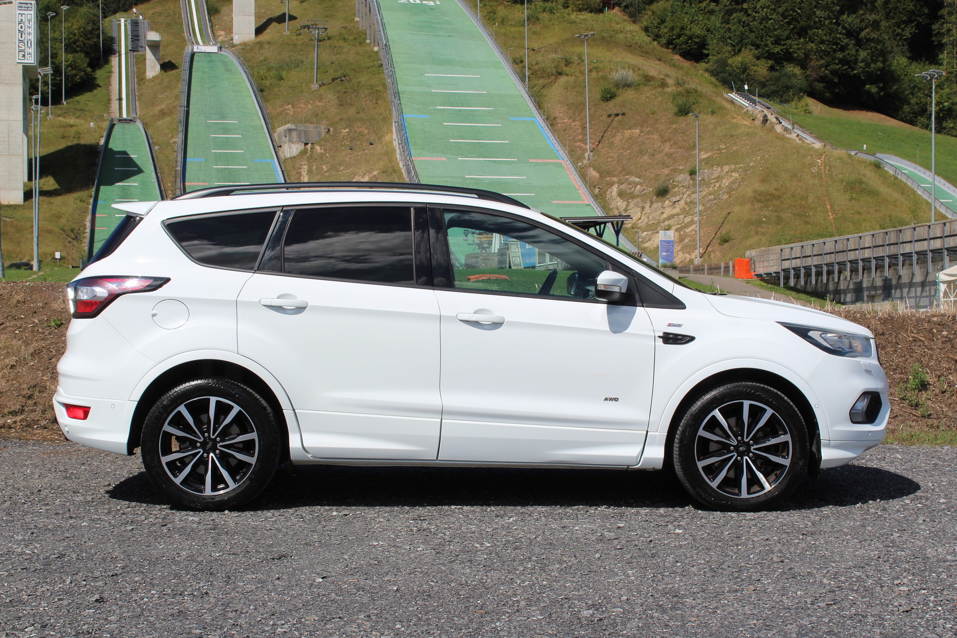FORD Kuga 2.0 TDCi ST-Line 4WD-showroom-element-3