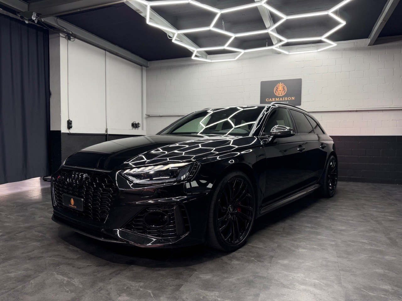 AUDI RS4 Avant quattro | 1. Hand | ACC Tempomat | Head-Up Display | Carbon Interieur&Exterieur | Rückfahrkamera | Bang&Olufsen-showroom-element-2