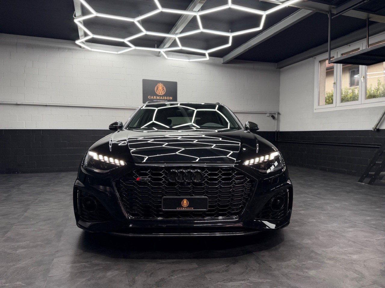 AUDI RS4 Avant quattro | 1. Hand | ACC Tempomat | Head-Up Display | Carbon Interieur&Exterieur | Rückfahrkamera | Bang&Olufsen-showroom-element-1