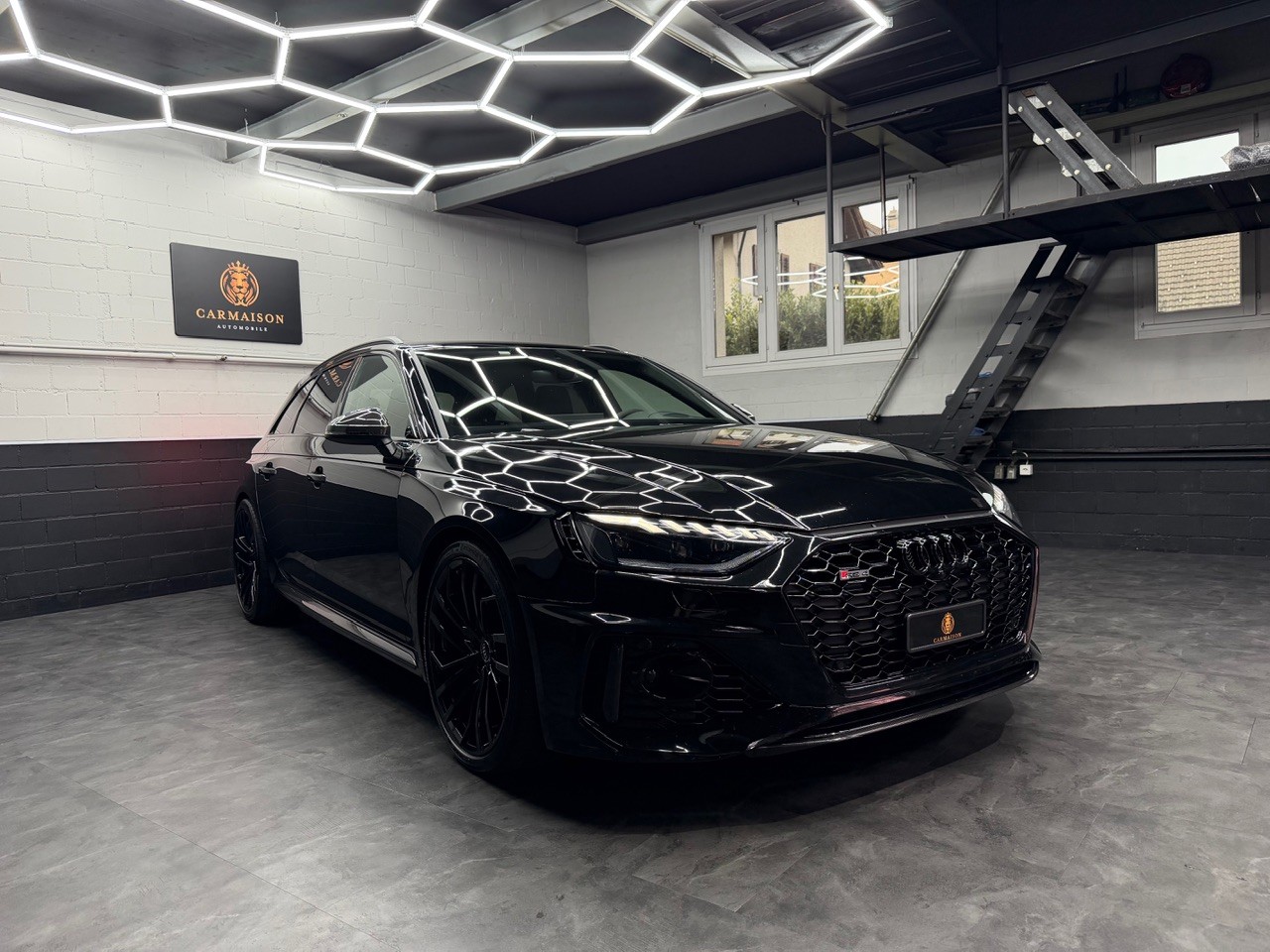 AUDI RS4 Avant quattro | 1. Hand | ACC Tempomat | Head-Up Display | Carbon Interieur&Exterieur | Rückfahrkamera | Bang&Olufsen