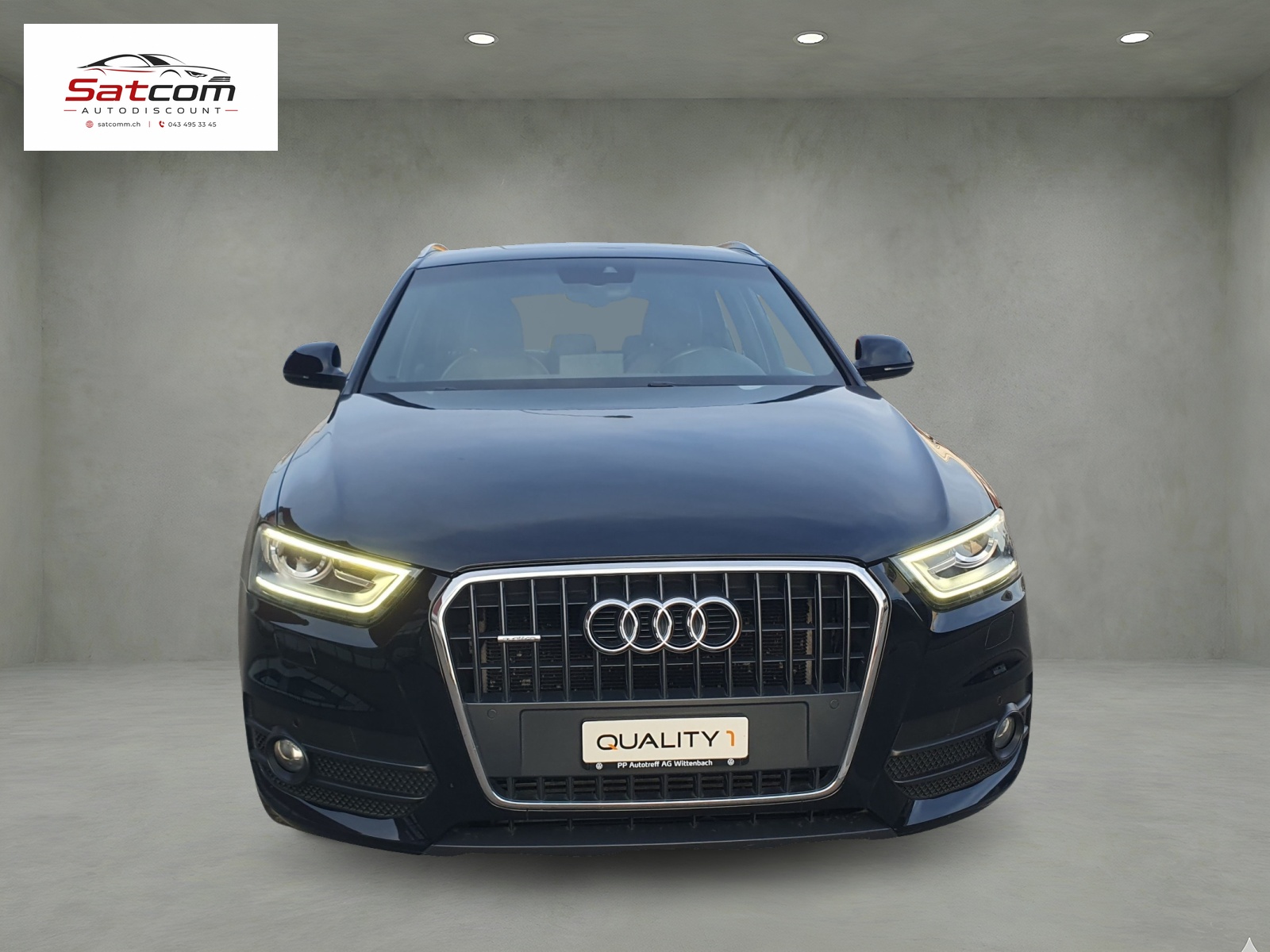 AUDI Q3 2.0 TFSI quattro S-tronic S-Line-showroom-element-3