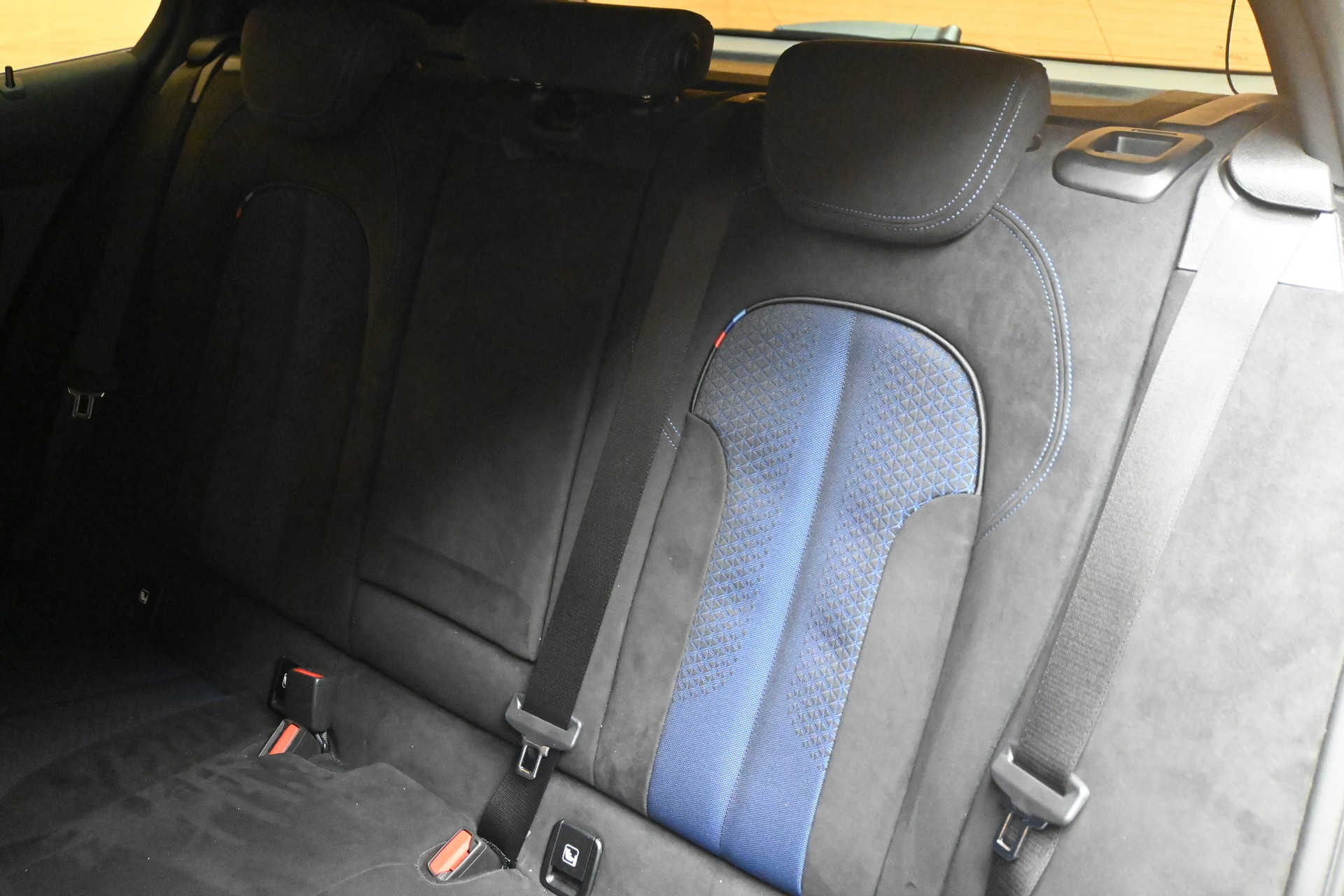 BMW M135i xDrive Steptronic-image-6