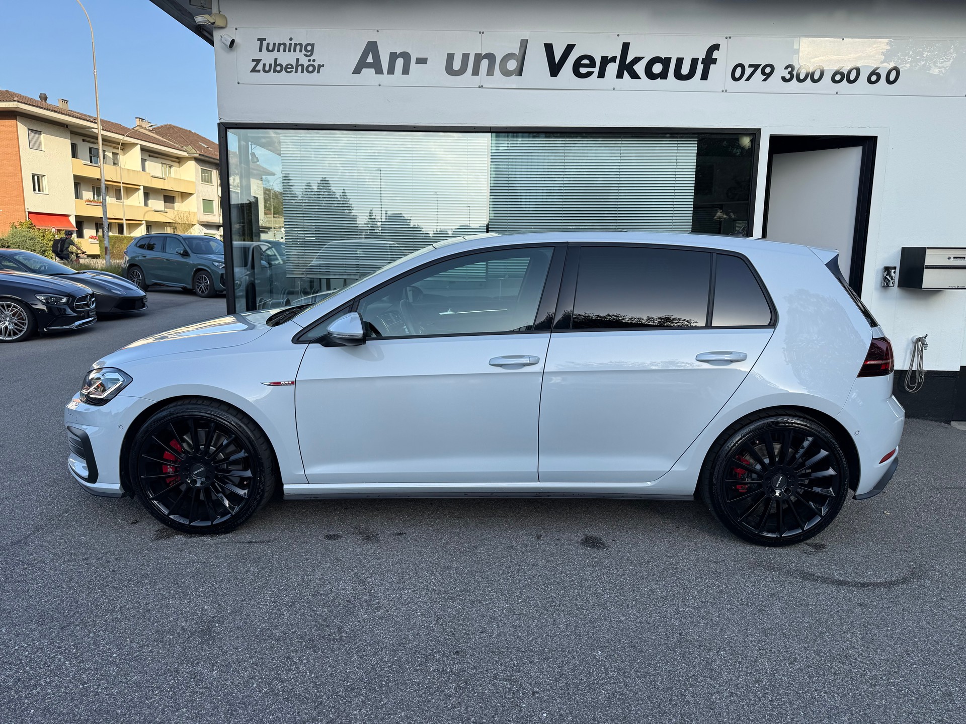 VW Golf 2.0 TSI GTI Performance DSG-showroom-element-3