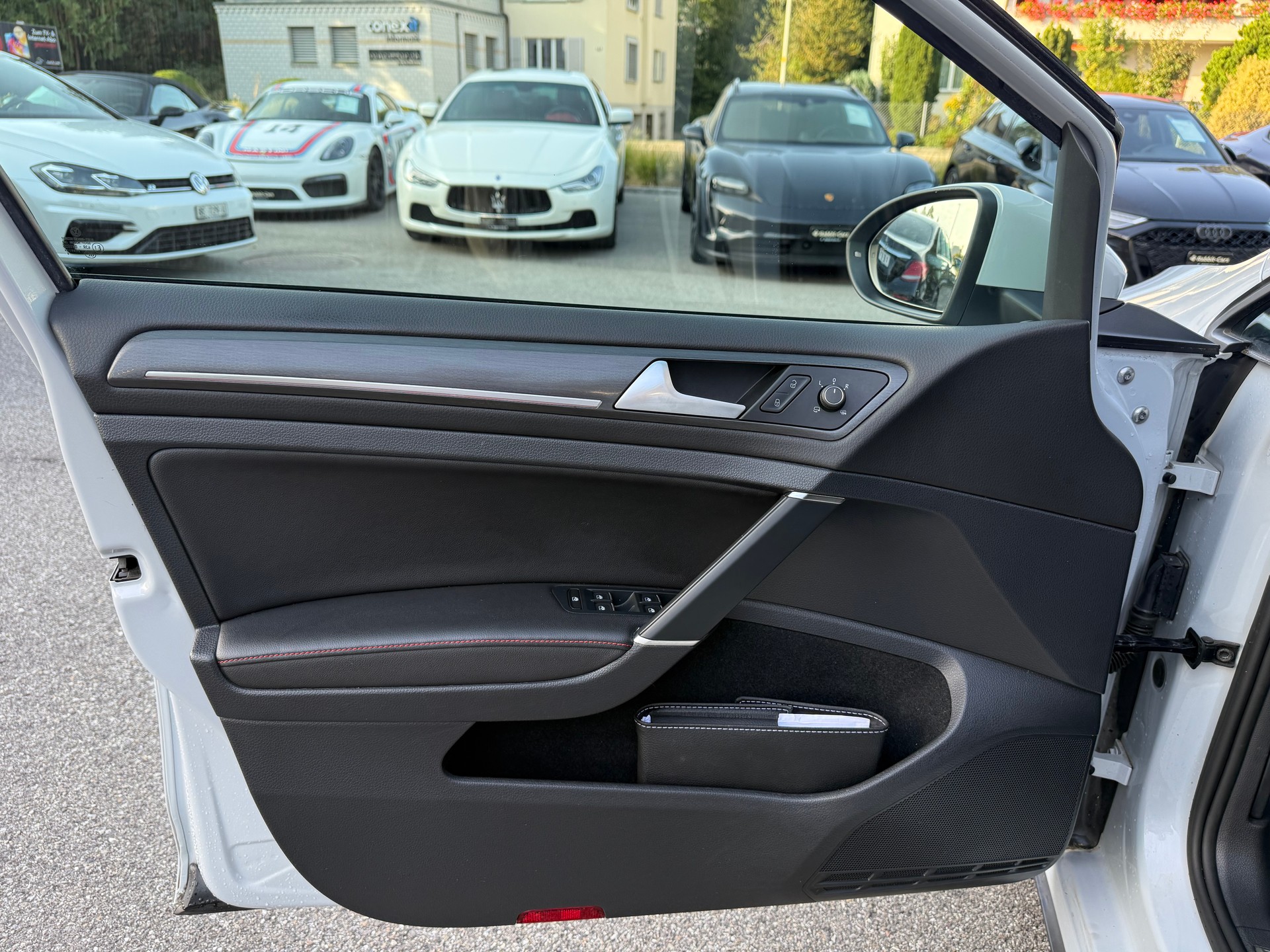 VW Golf 2.0 TSI GTI Performance DSG-image-10