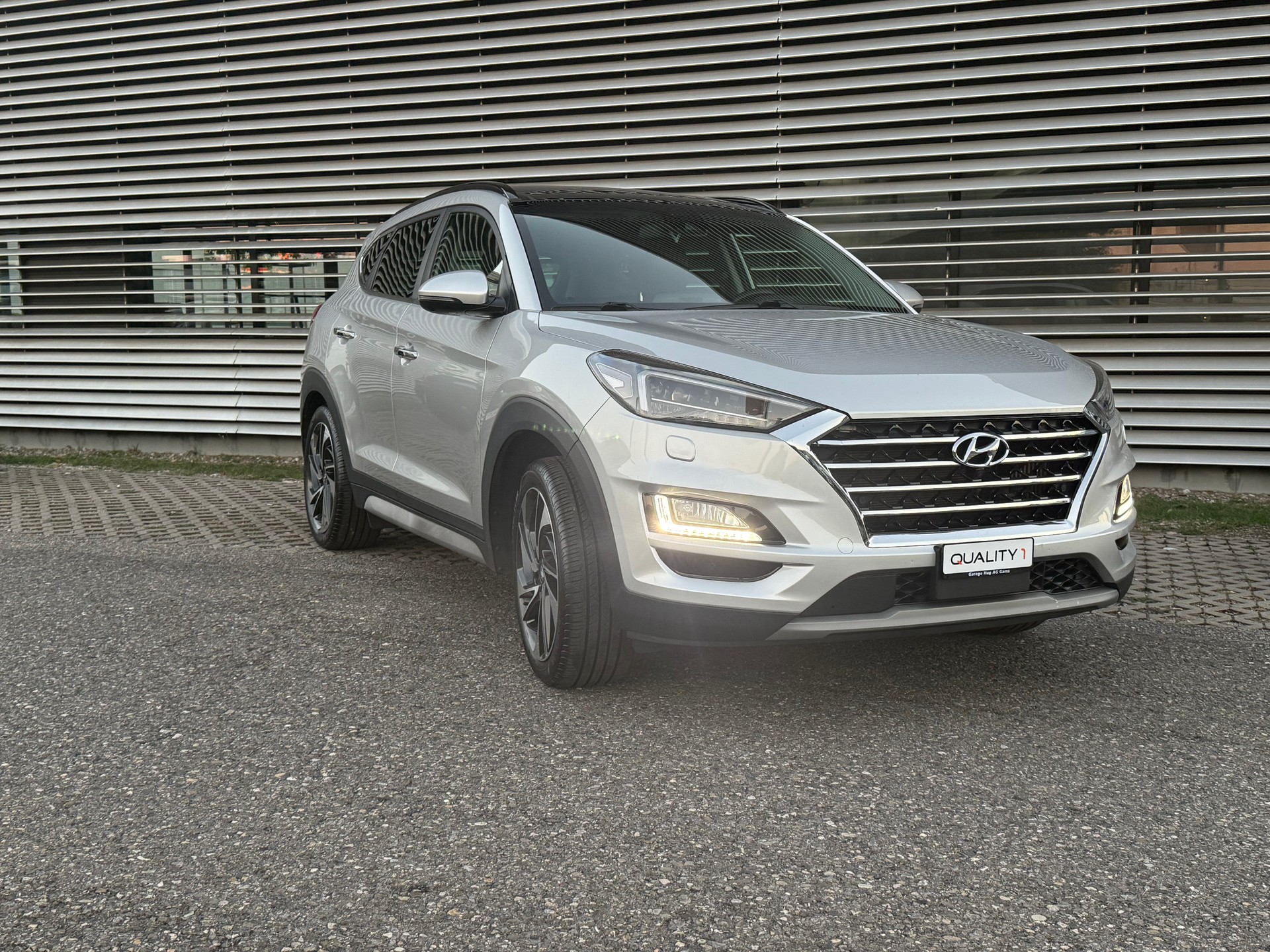 HYUNDAI Tucson 1.6 TGDI Amplia 4WD DCT-image-4